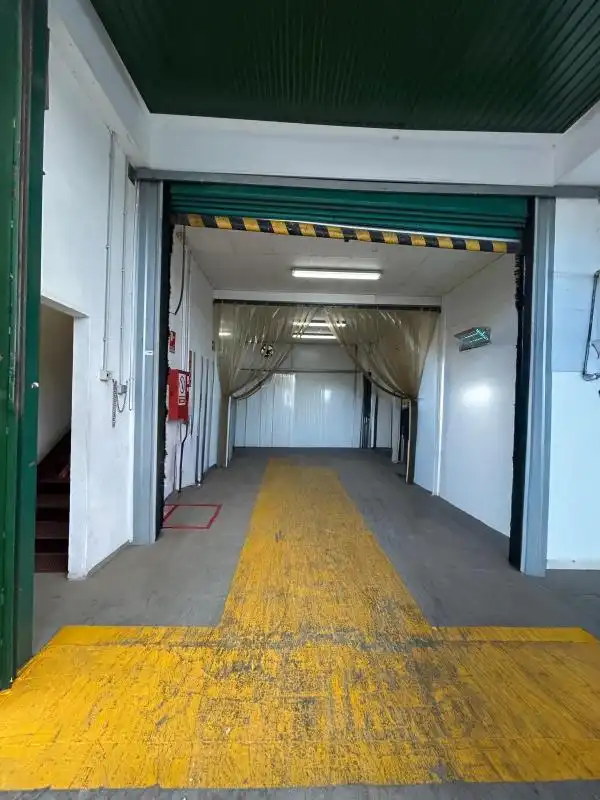 Nave industrial en venta en Carrer Comuna di Carrara, imagen 14