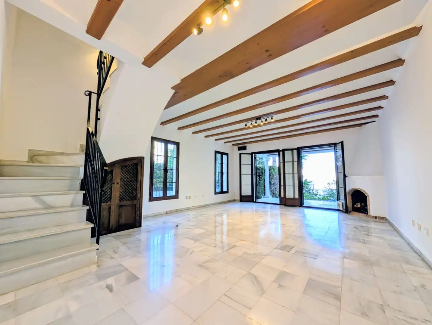 Casa adosada en venta en Marbella con Aire acondicionado y Piscina comunitaria