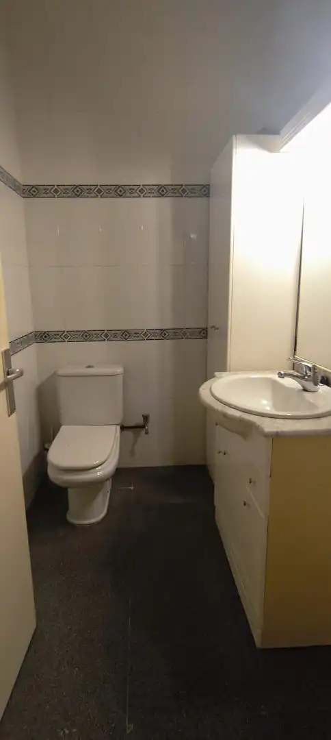 Bathroom of Commercial properties for rent in Parets del Vallès  with Air Conditioner and Alarm
