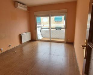 Bedroom of Flat for sale in Parla  with Air Conditioner, Heating and Terrace