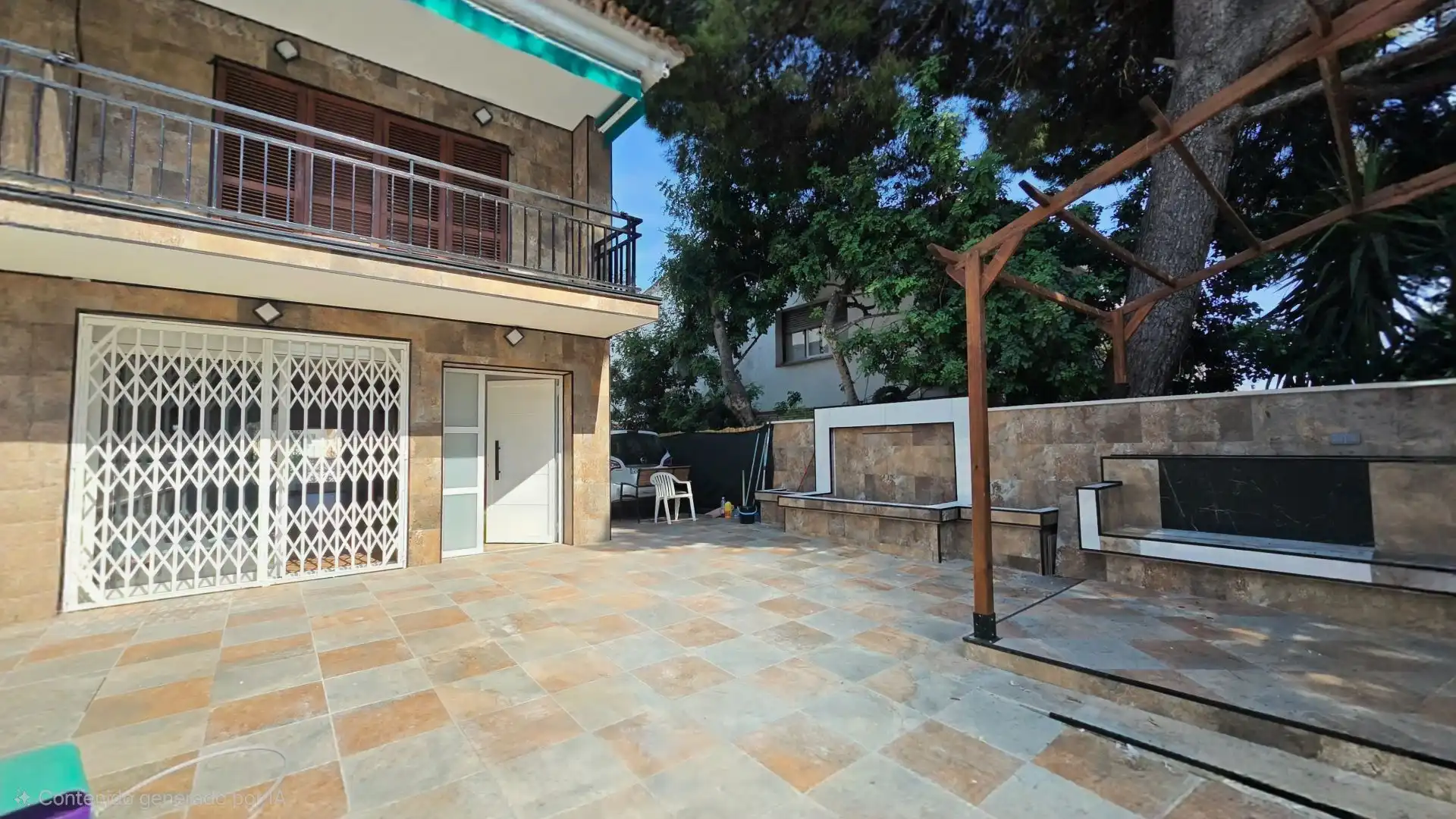 Terrassa de Casa o xalet en venda en El Vendrell amb Jardí privat, Terrassa i Piscina comunitària