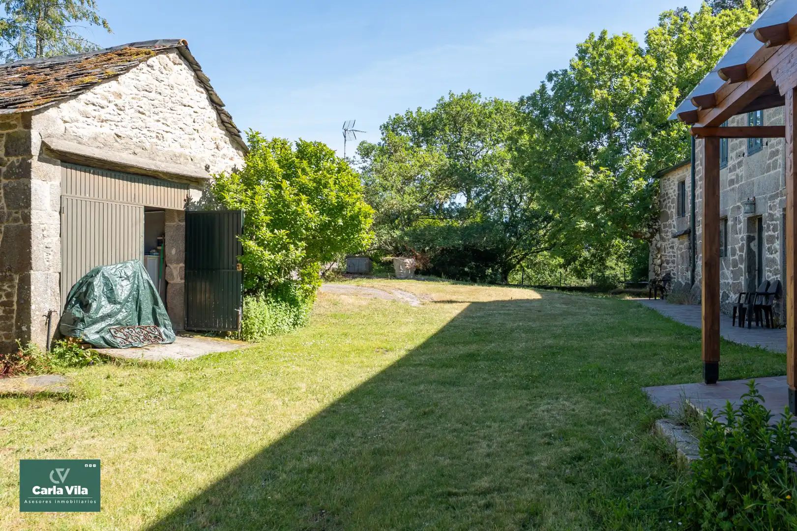Country homes for sale in Guitiriz  with Heating, Private garden and Parquet flooring