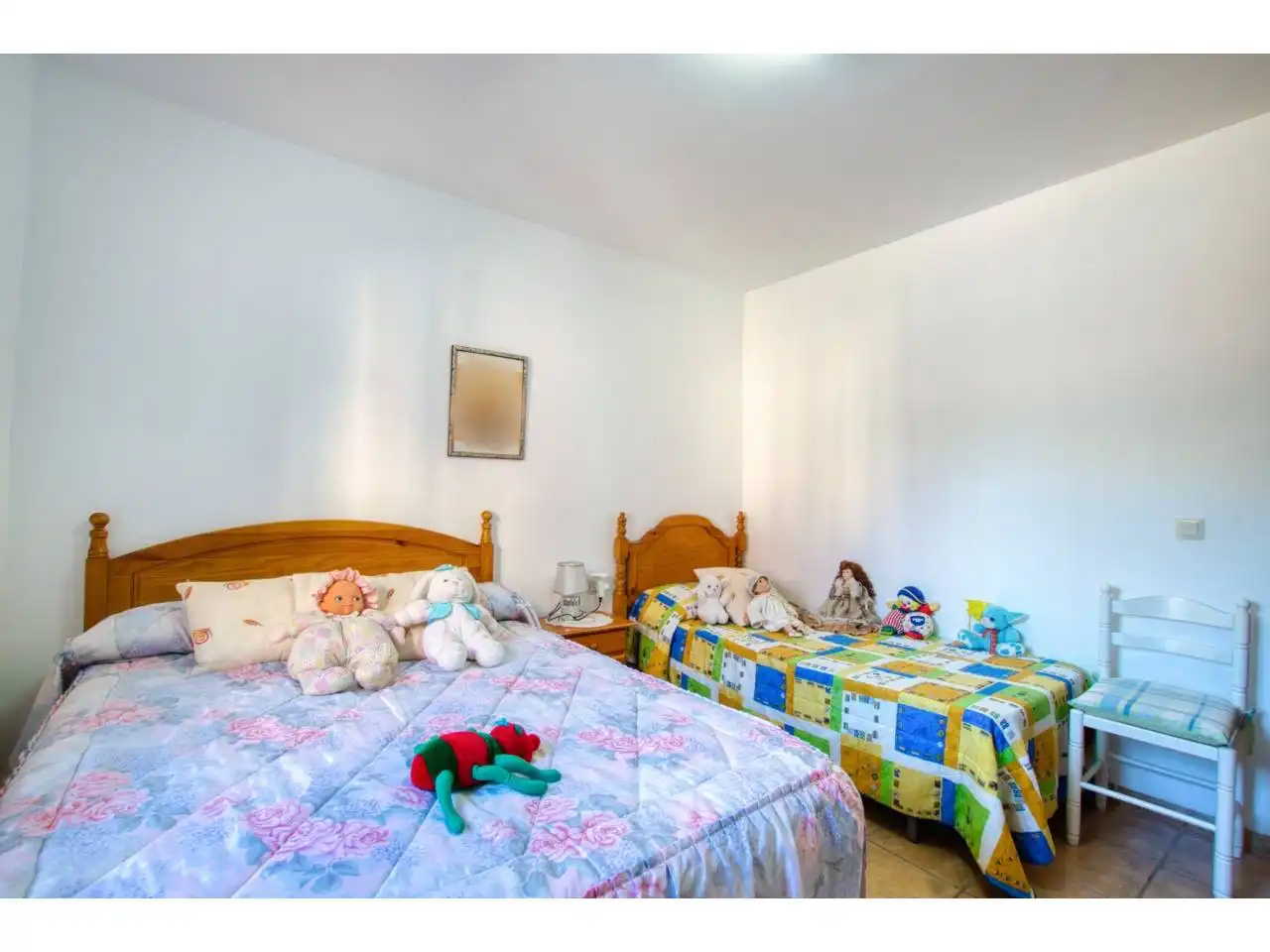 Habitación de Finca rústica en venta en Alcaucín con Terraza y Piscina