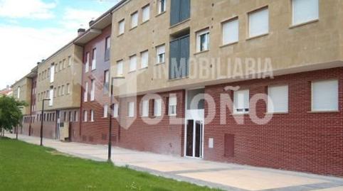 Foto 4 de Apartament en venda a Calle Cenicero, Haro, La Rioja