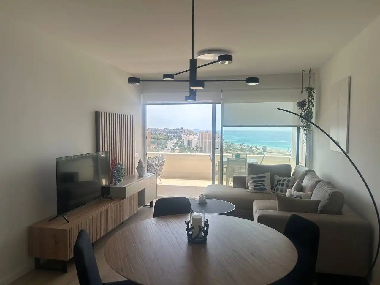 Sala d'estar de Àtic en venda en Villajoyosa / La Vila Joiosa amb Aire condicionat