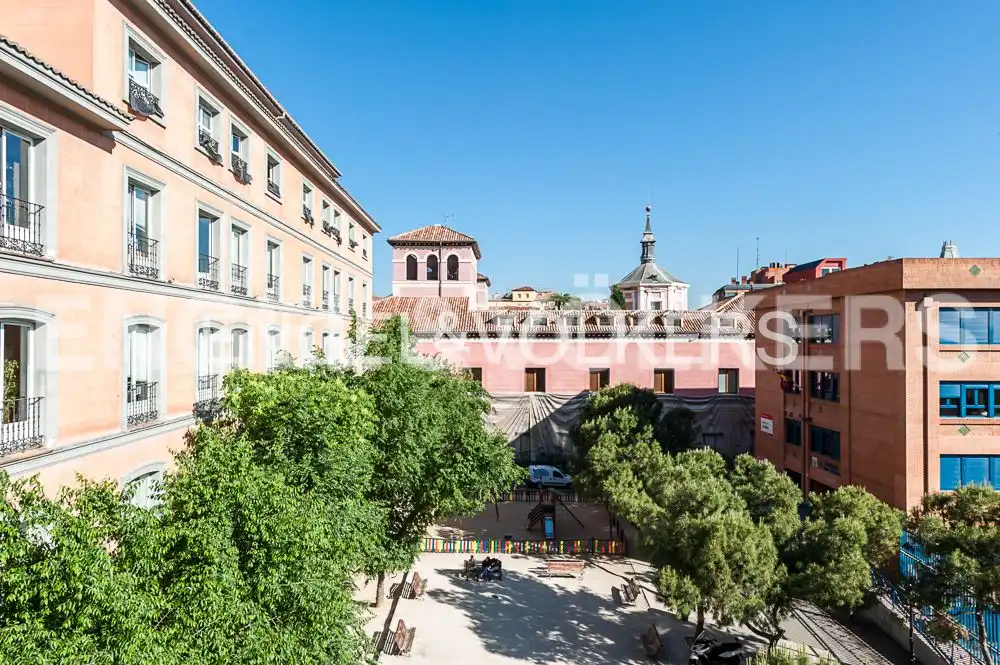 Außenansicht von Wohnung zum Verkauf in Madrid mit Heizung und Balkon