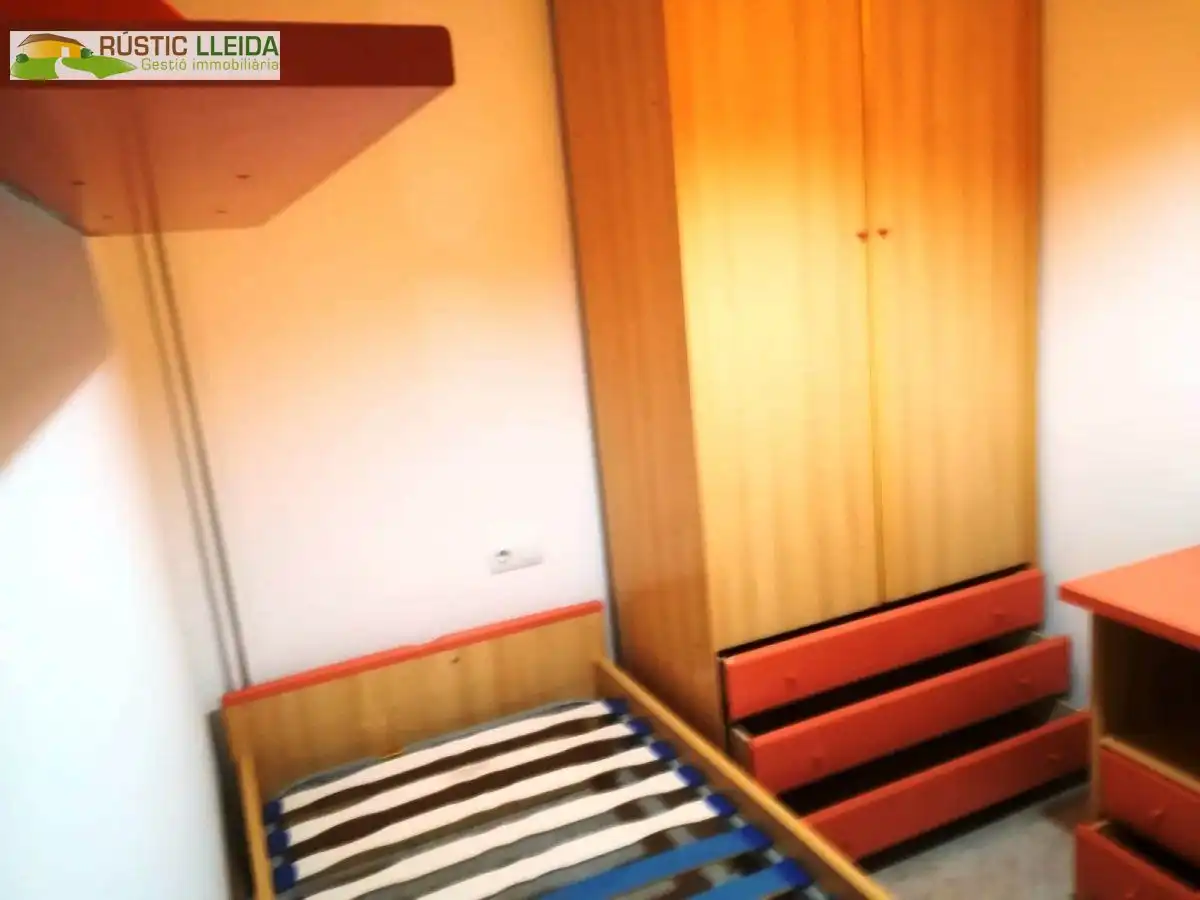Dormitori de Pis en venda en Tàrrega amb Terrassa, Traster i Balcó