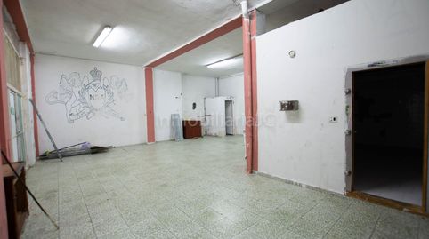 LOCAL COMERCIAL  LUZ Y AGUA  AMPUERO