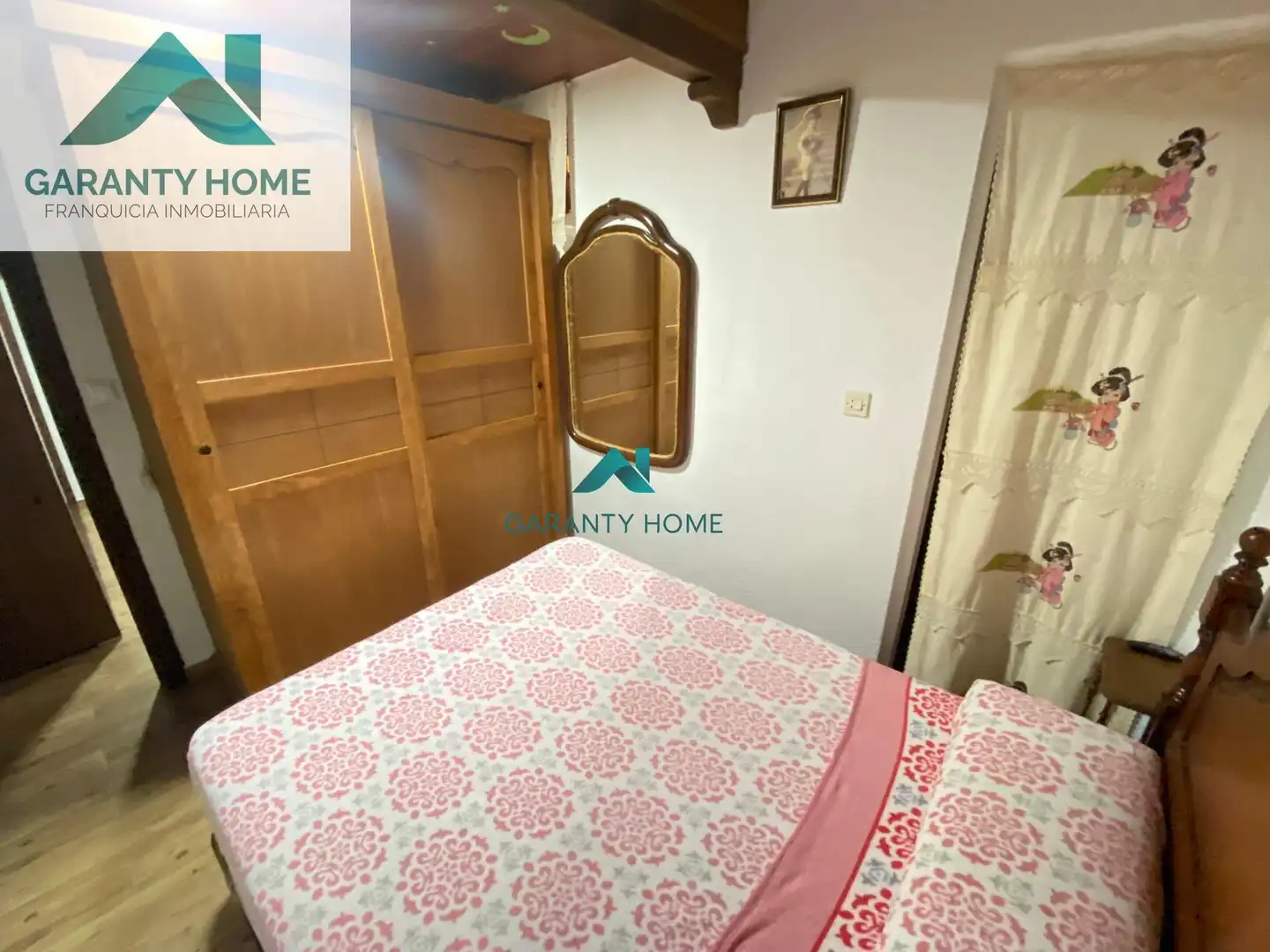 Habitación de Casa adosada en venta en Villardompardo con Aire acondicionado, Jardín privado y Terraza