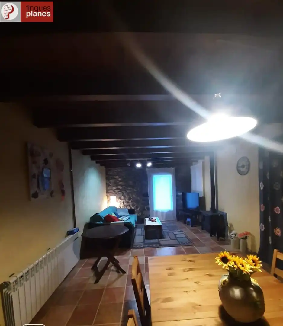 Sala de estar de Casa o chalet en venta en Cabó con Calefacción y Jardín privado