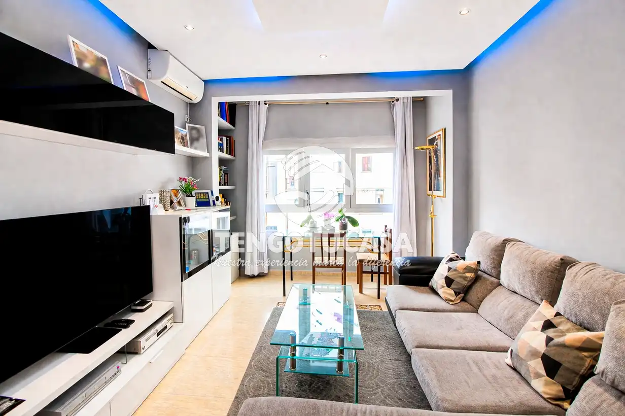Sala de estar de Piso en venta en  Madrid Capital con Aire acondicionado, Calefacción y Amueblado
