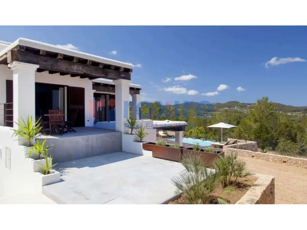 Vista exterior de Casa o chalet de alquiler en Sant Josep de sa Talaia