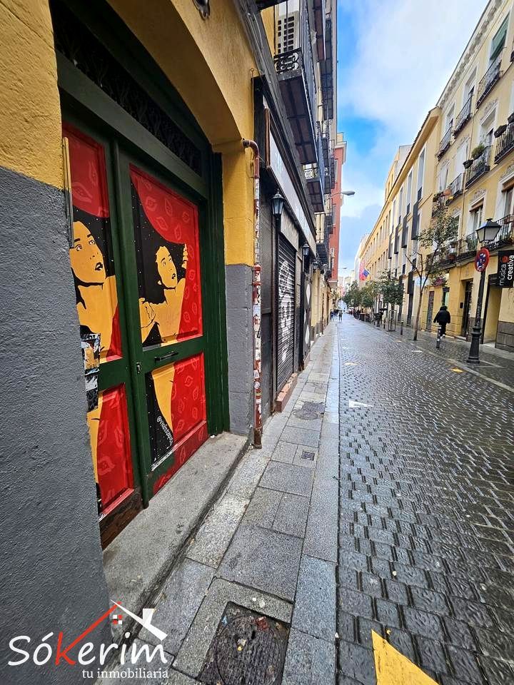 Vista exterior de Estudio en venta en  Madrid Capital