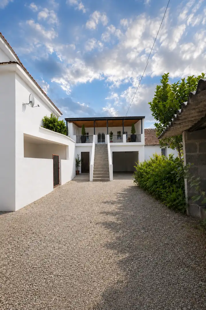 Vista exterior de Casa adosada en venta en Ponteareas con Calefacción, Terraza y Horno
