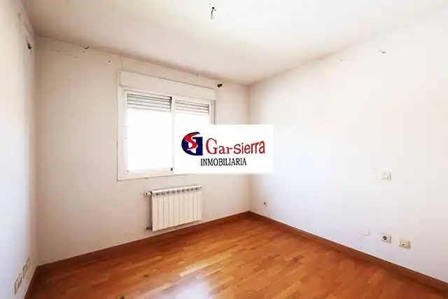 Habitación de Piso en venta en Valdemoro con Calefacción, Trastero y Piscina comunitaria