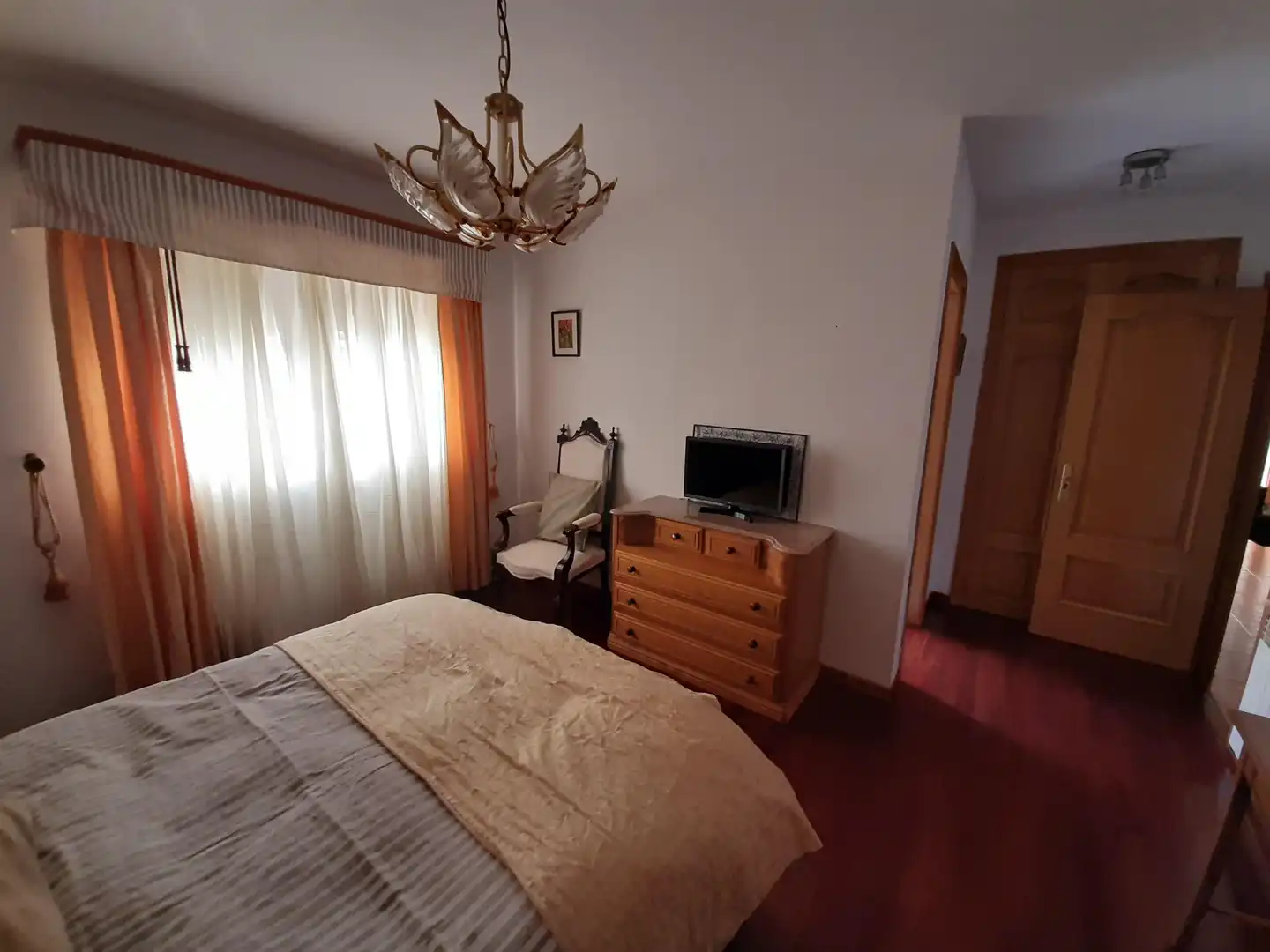 Dormitori de Casa o xalet en venda en Guntín amb Calefacció i Moblat