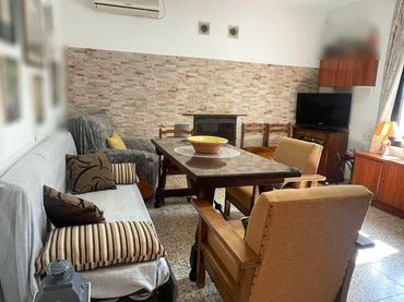 Casa con balcón en venta en Espiel