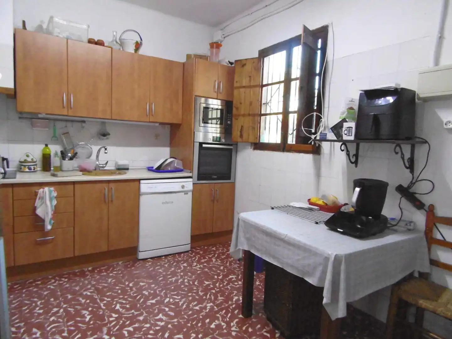 Cuina de Casa o xalet en venda en Castellón de la Plana / Castelló de la Plana amb Aire condicionat, Terrassa i Traster