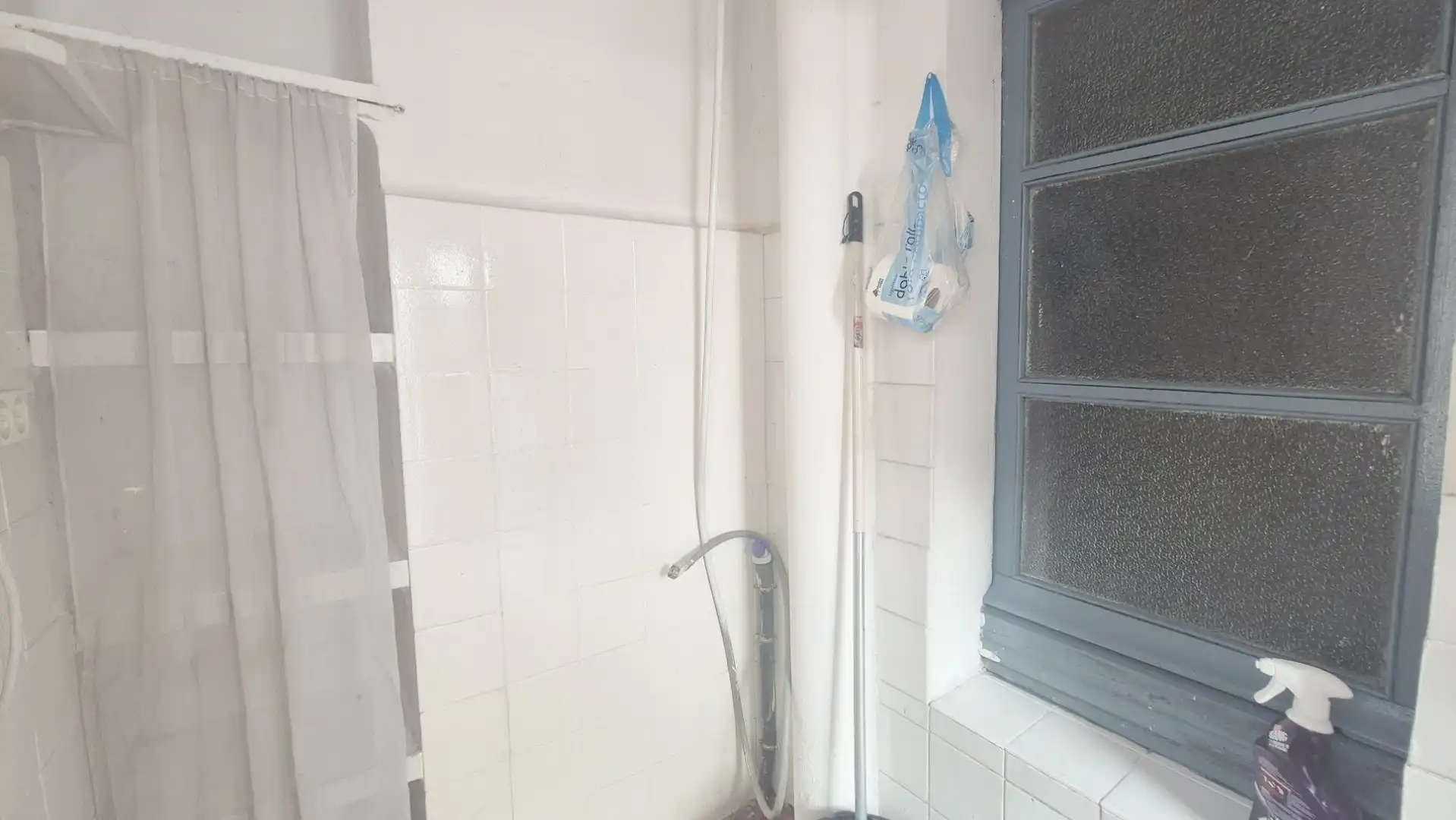 Bathroom of Flat for sale in Salamanca  with Heating