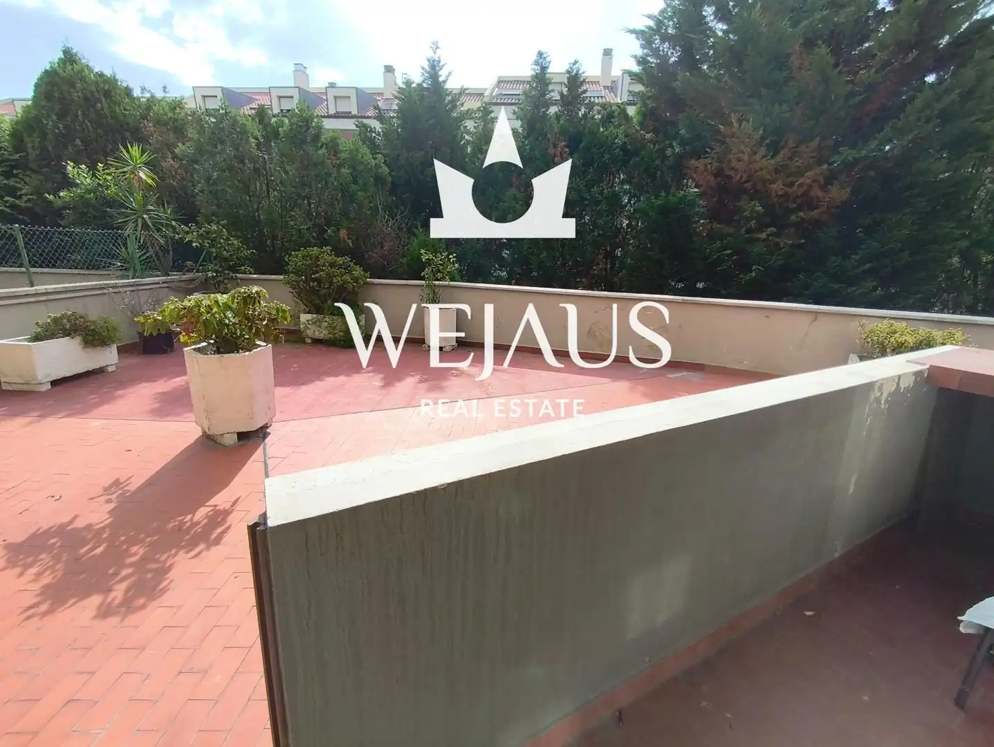 Terraza de Piso de alquiler en El Astillero   con Calefacción, Amueblado y Alarma