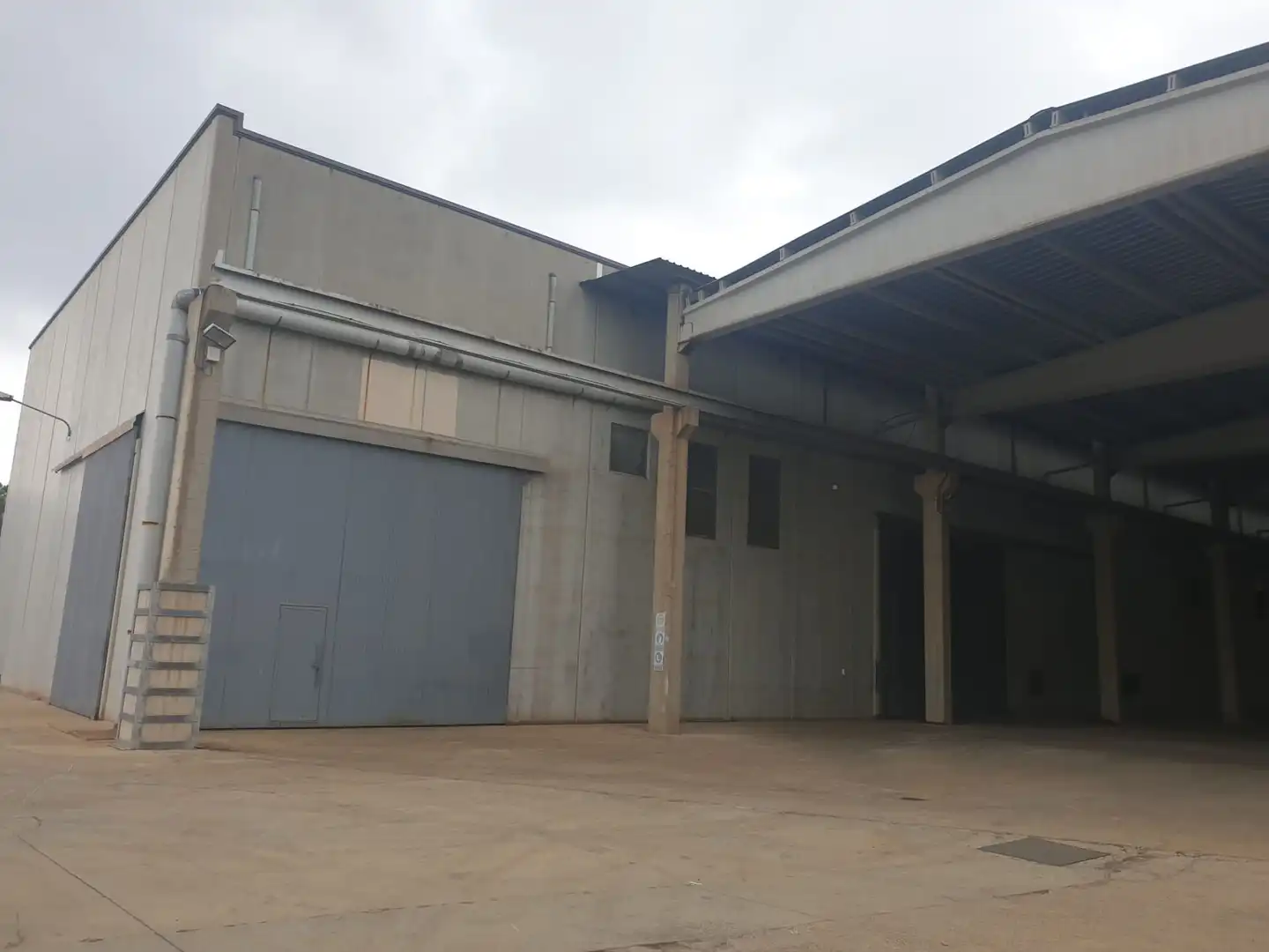 Nau industrial de lloguer a Cami Ral, imagen 4