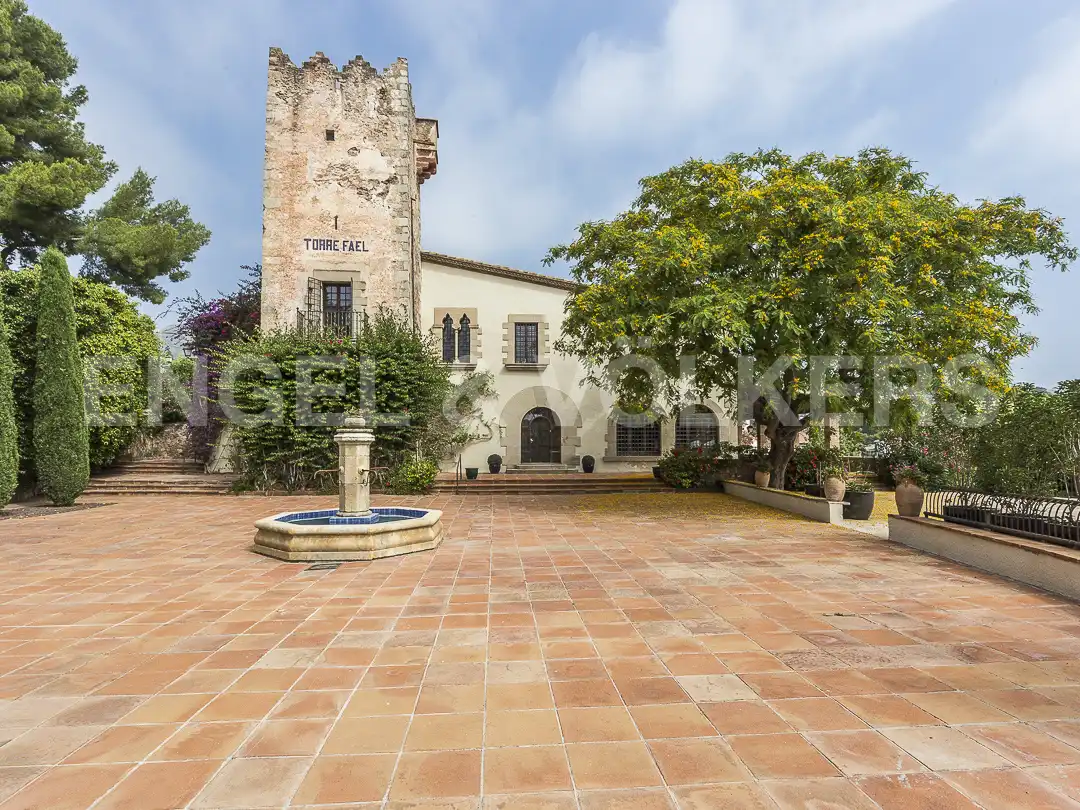 Exterior view of Houses for sale in Castelldefels  with Air Conditioner, Heating and Private garden