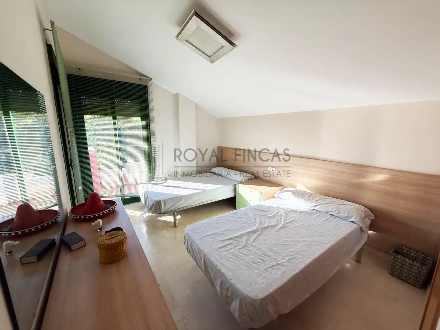 Bedroom of Attic for sale in Fuengirola  with Air Conditioner, Heating and Terrace