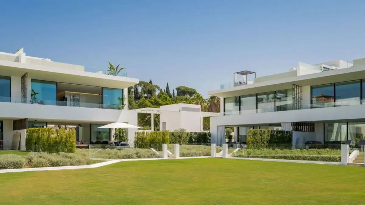 Jardí de Casa o xalet en venda en Marbella amb Aire condicionat, Jardí privat i Terrassa