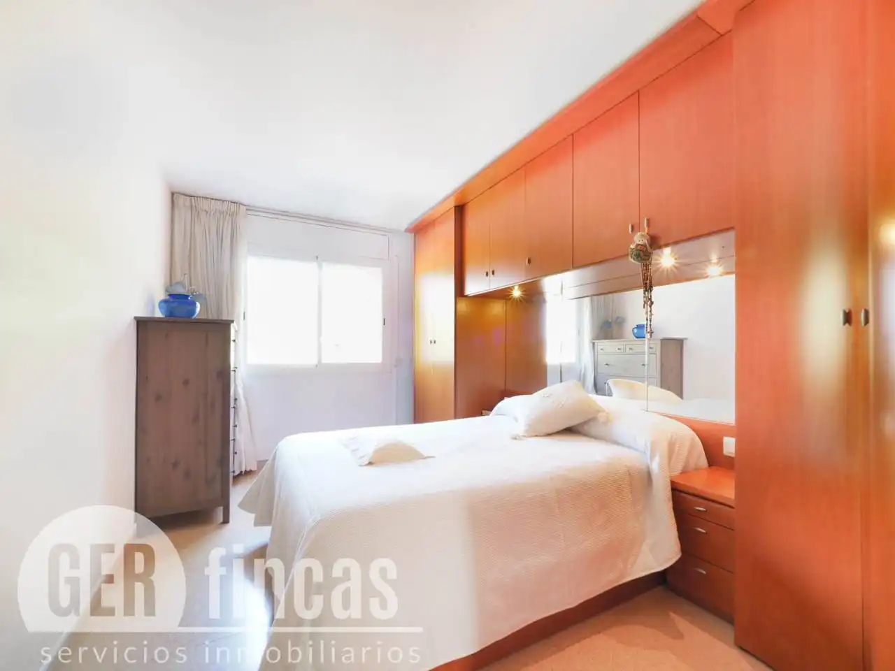 Habitación de Piso en venta en Terrassa con Aire acondicionado, Calefacción y Balcón