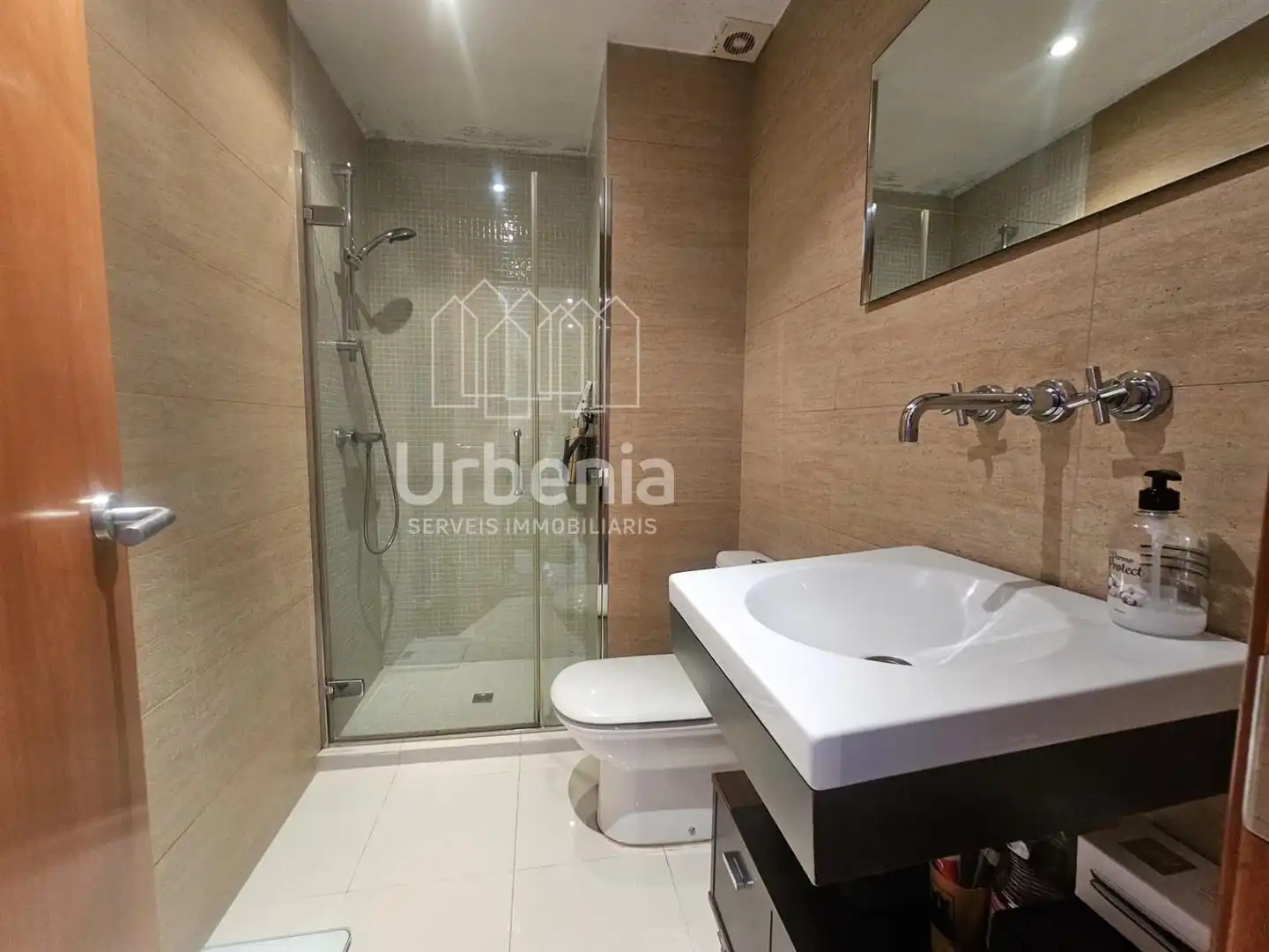 Baño de Dúplex en venta en Sant Celoni con Aire acondicionado, Calefacción y Terraza