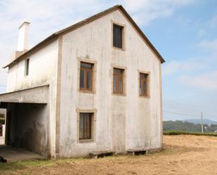 Außenansicht von Country house zum verkauf in Fene