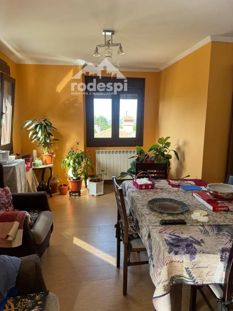 Esszimmer von Einfamilien-Reihenhaus zum Verkauf in As Neves   mit Heizung