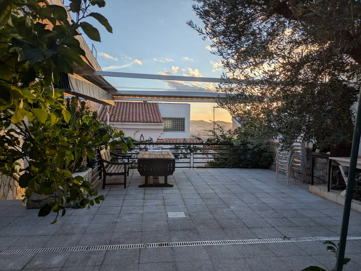 Terrasse von Haus oder Chalet zum Verkauf in Santa Coloma de Gramenet mit Klimaanlage, Heizung und Terrasse