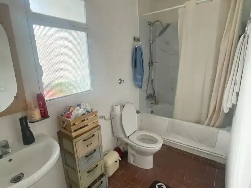 Baño de Piso de alquiler en El Espinar con Parquet y Amueblado