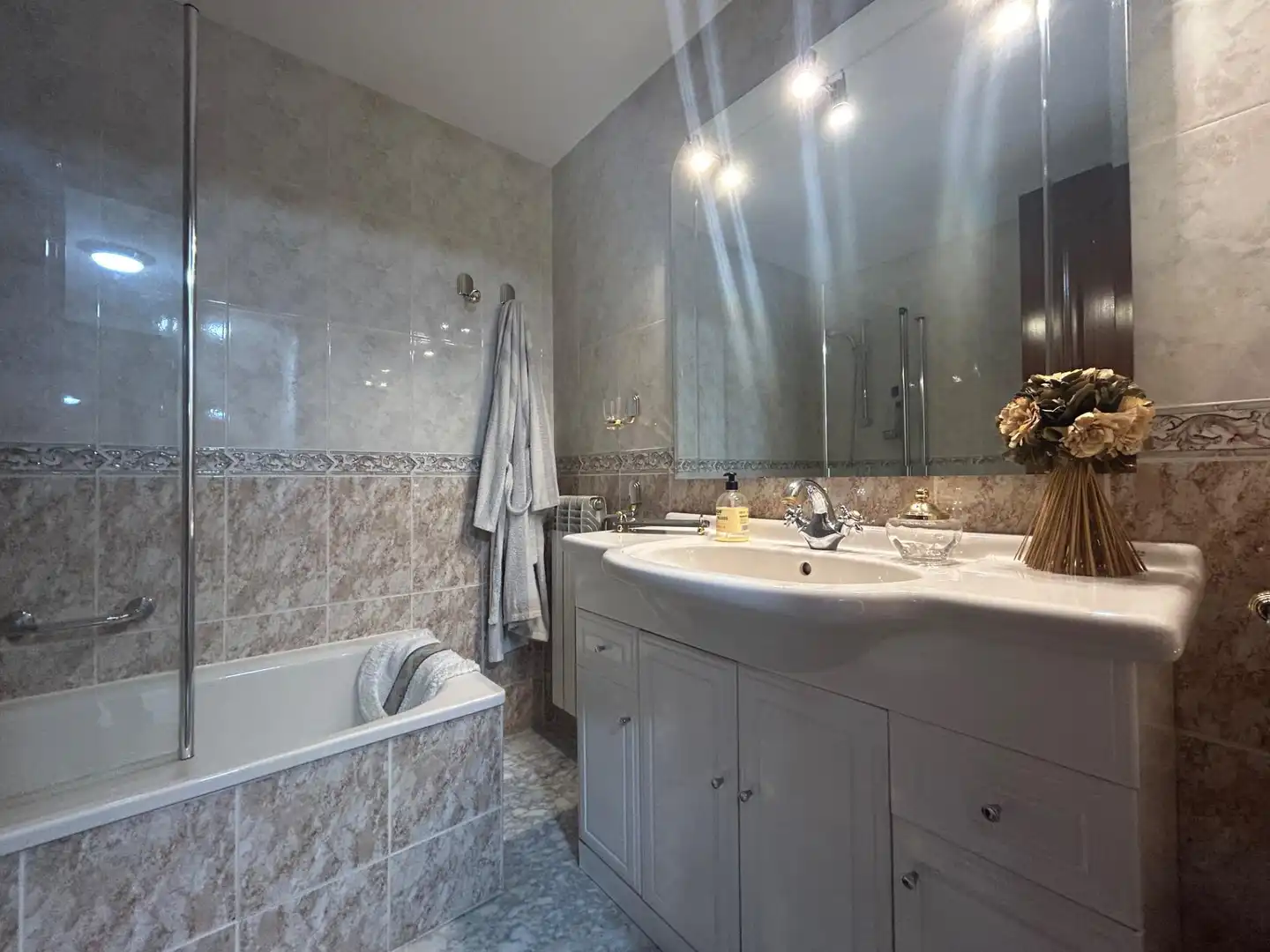 Baño de Piso en venta en Córdoba con Aire acondicionado, Calefacción y Jardín privado