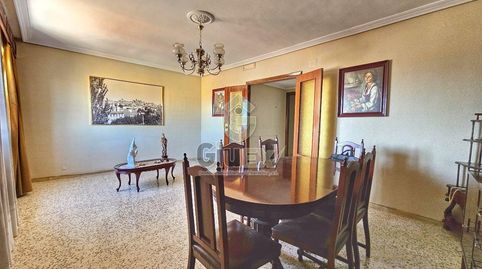 Image 3 of the listing