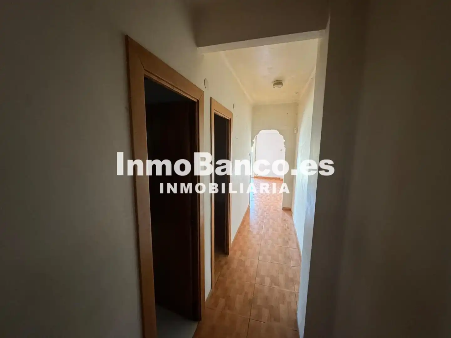 Piso en venta en Chiva con Balcón