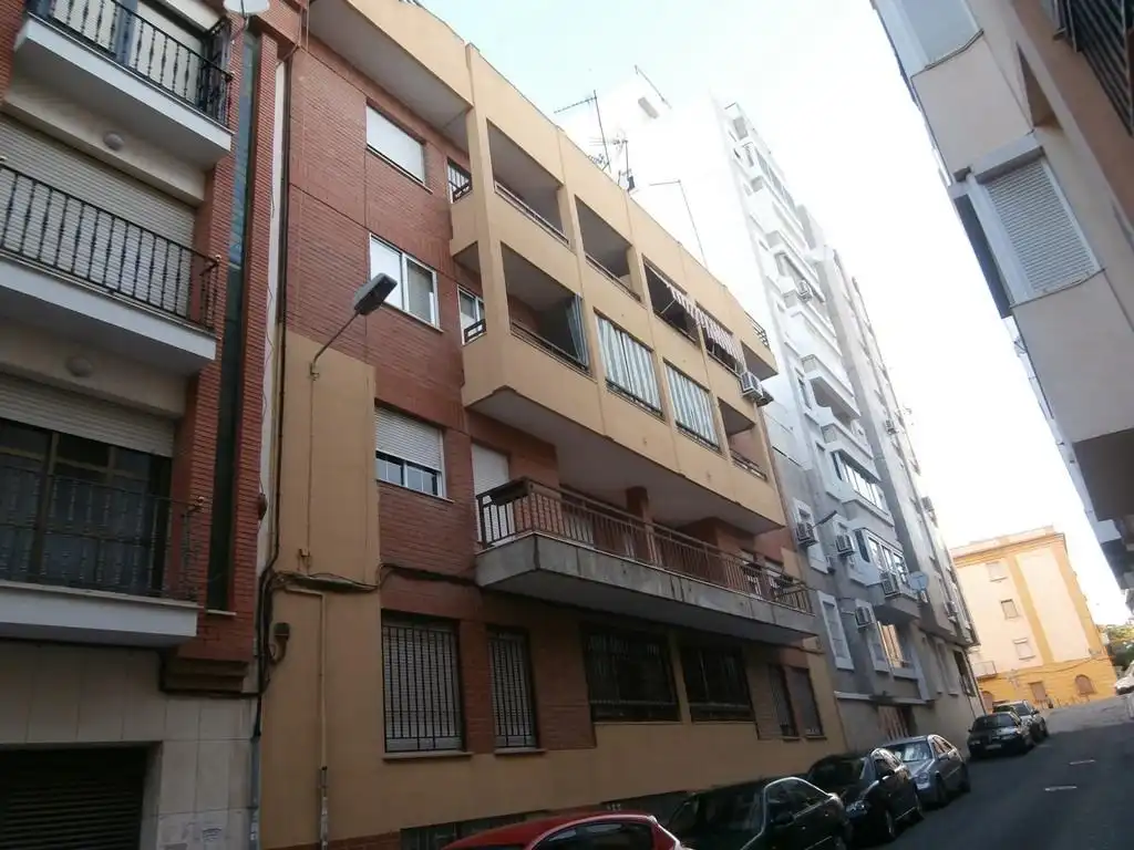 Vista exterior de Piso en venta en Huelva