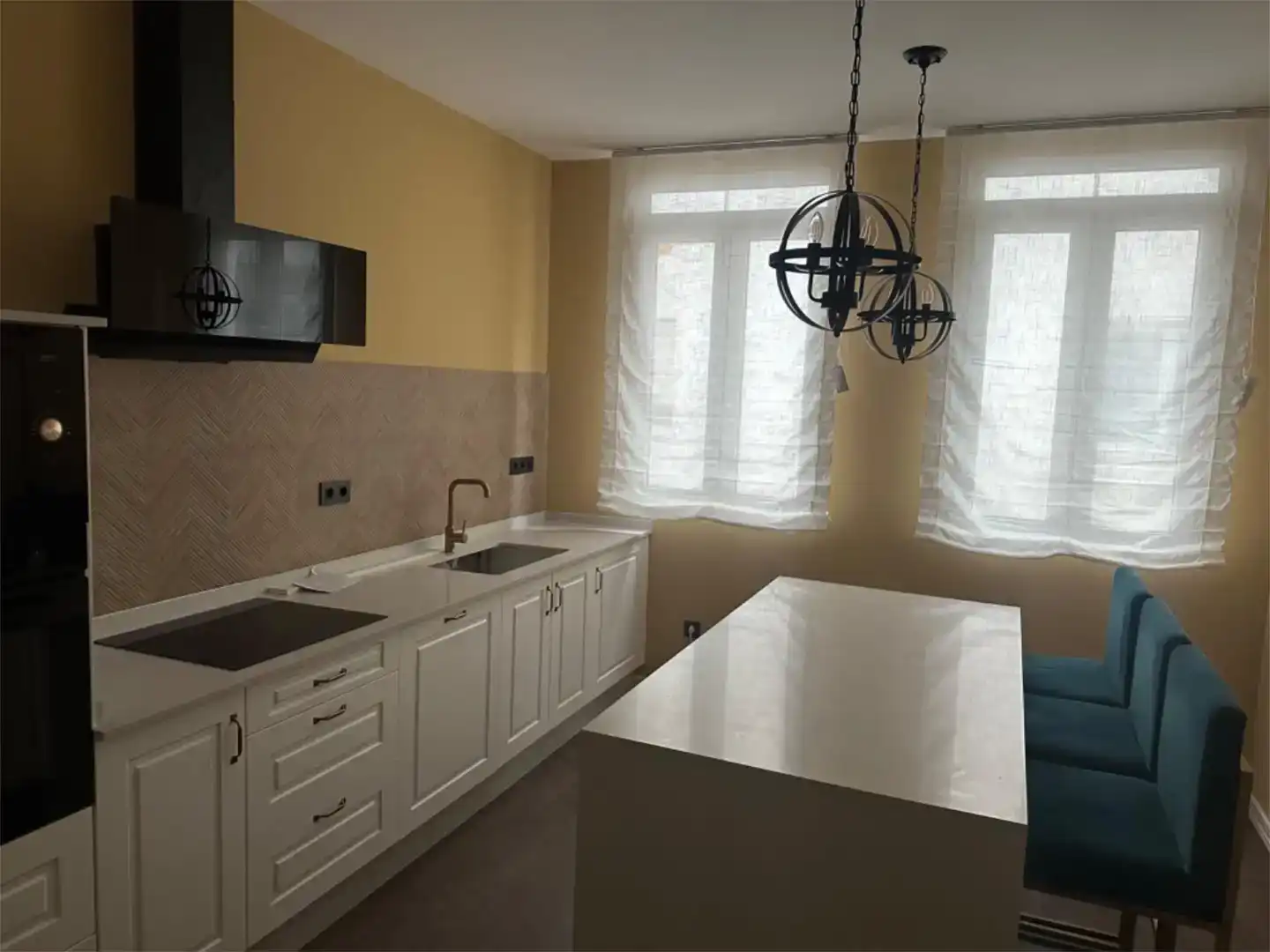 Küche von Wohnung zur Miete in Ferrol mit Abstellraum und Möbliert