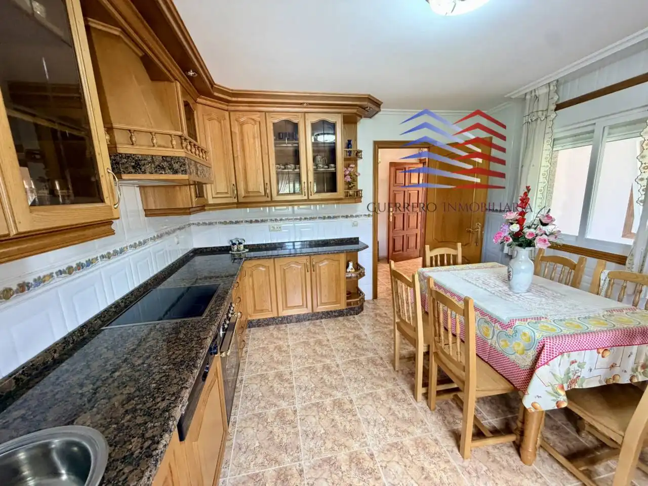 Cocina de Casa o chalet en venta en Coles con Calefacción, Jardín privado y Terraza