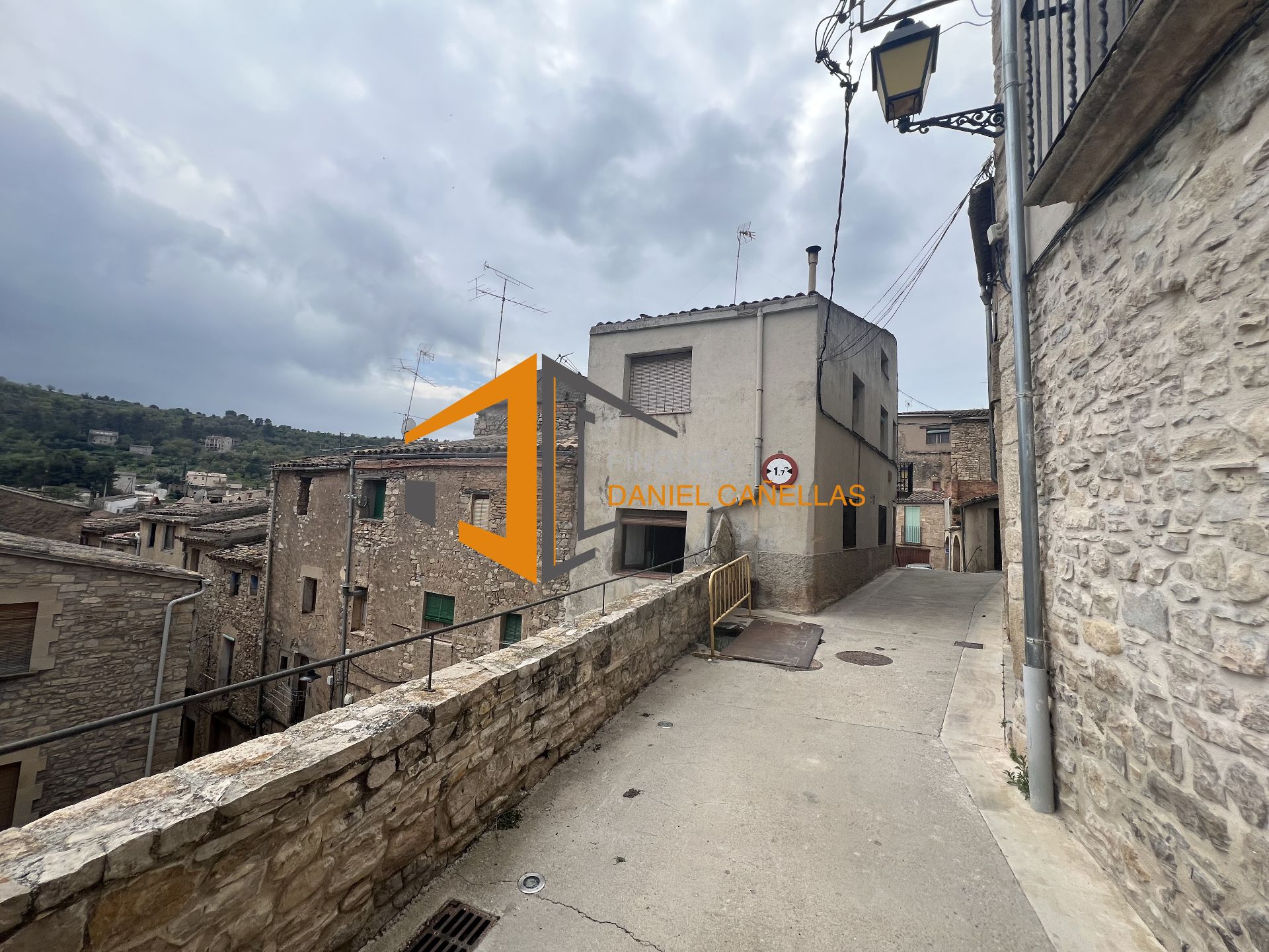 Vista exterior de Casa o xalet en venda en Guimerà amb Calefacció, Terrassa i Traster