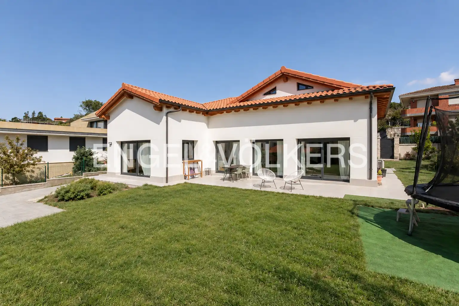 Casa con jardín en venta en Gorliz, imagen 2