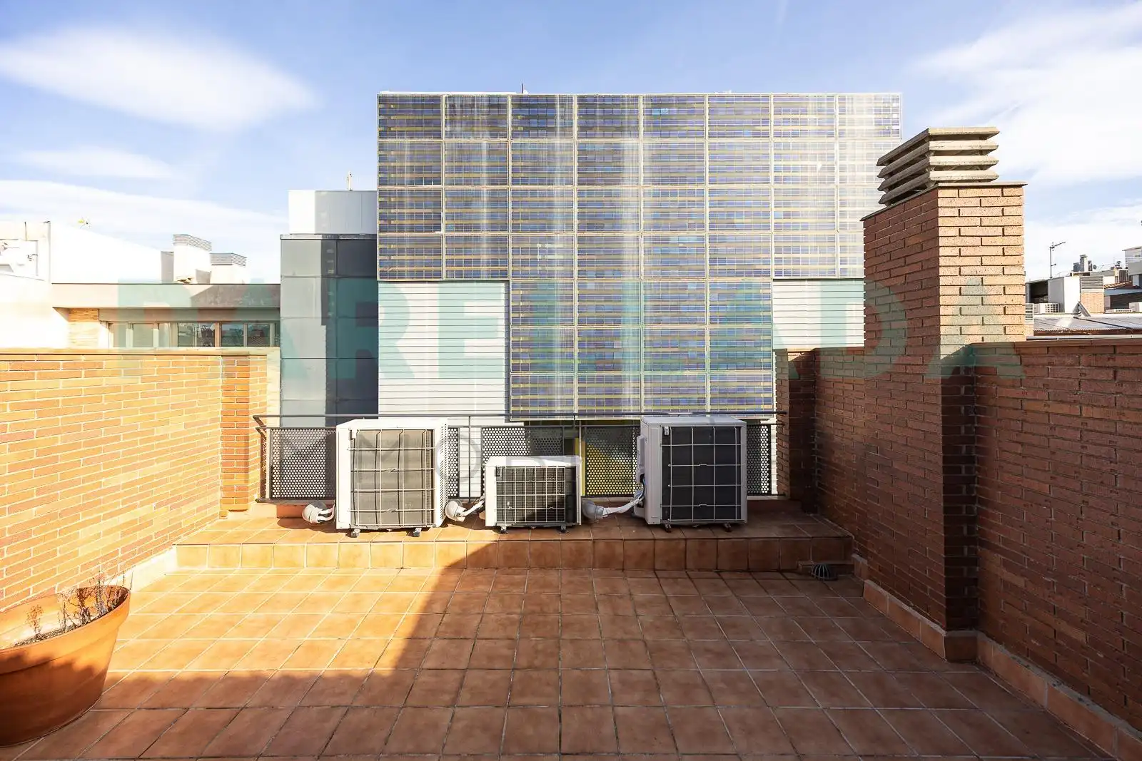 Vista exterior de Casa o chalet en venta en Badalona con Aire acondicionado, Calefacción y Jardín privado