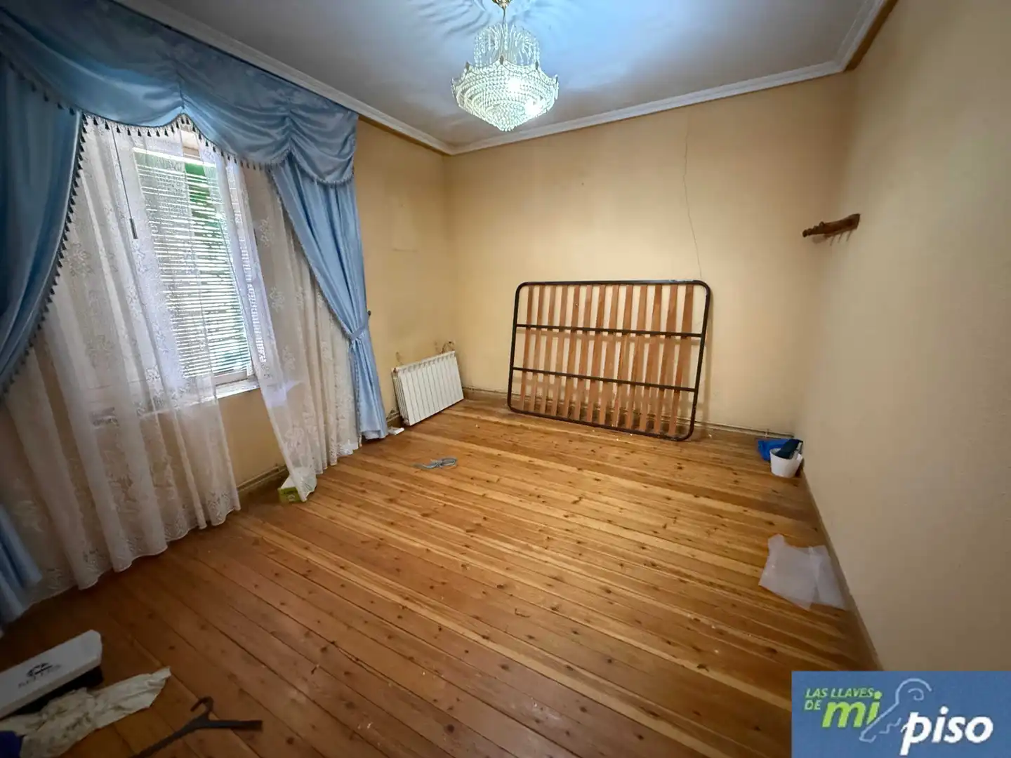 Habitación de Casa o chalet en venta en Nava del Rey con Calefacción, Jardín privado y Terraza
