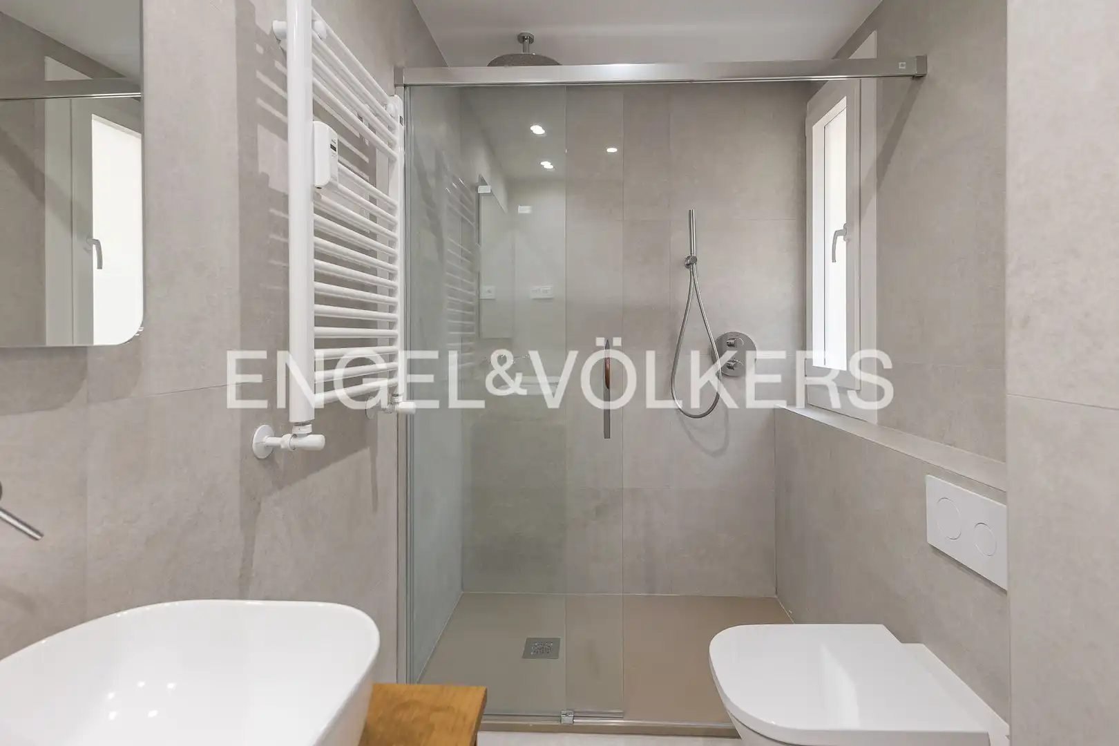 Baño de Piso en venta en Madrid con Aire acondicionado, Calefacción y Parquet