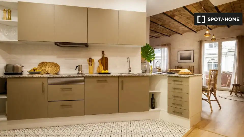 Room in Sant Gervasi- Galvany