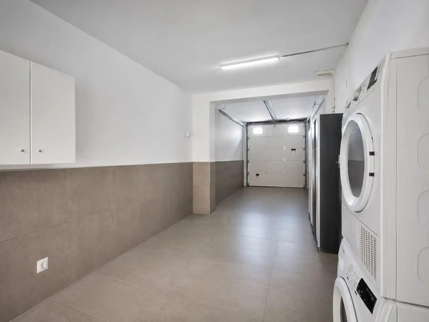 Parking de Casa o chalet en venta en Churriana de la Vega con Aire acondicionado, Calefacción y Jardín privado