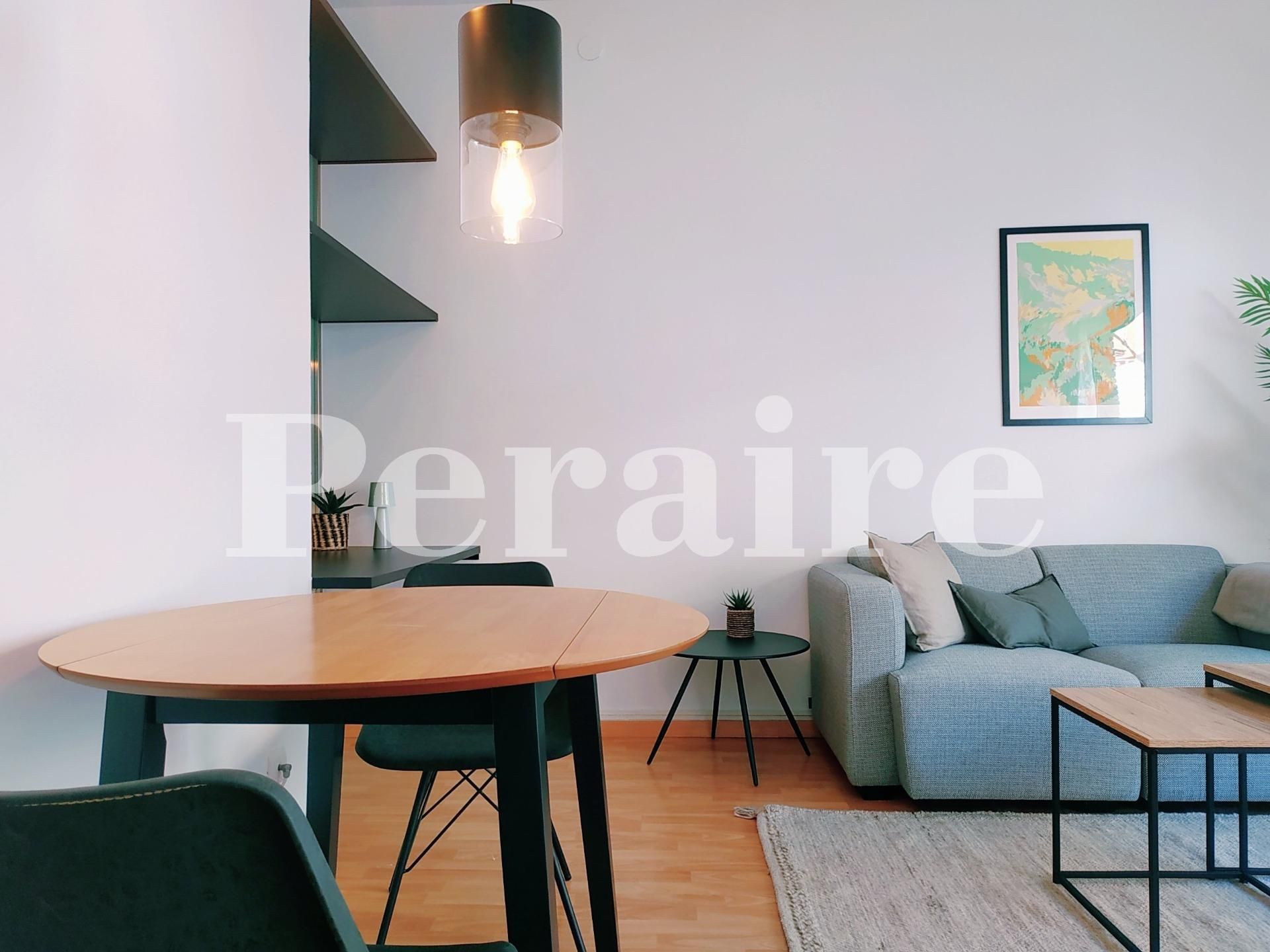 Living room of Flat to rent in  Barcelona Capital  with Air Conditioner, Heating and Parquet flooring