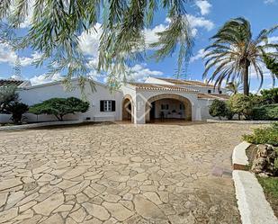 Exterior view of Country house for sale in Venta del Moro  with Air Conditioner, Terrace and Swimming Pool