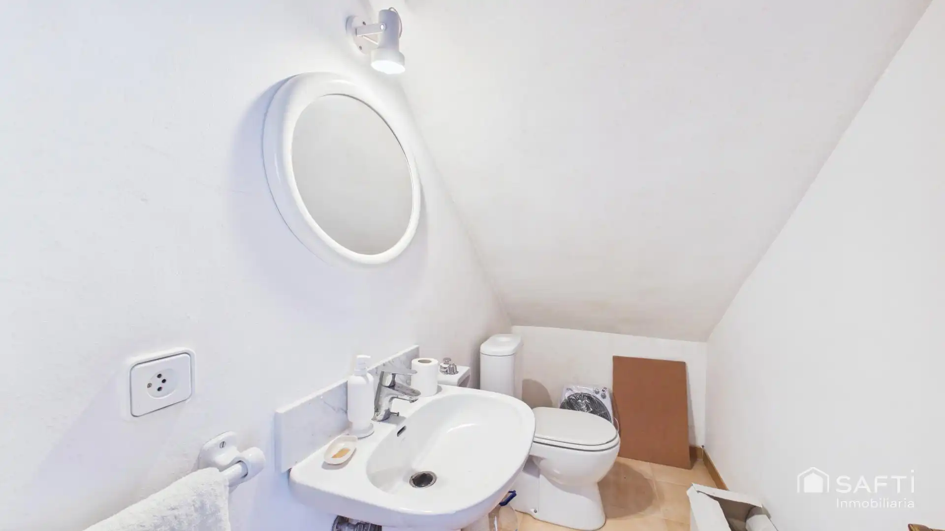 Bathroom of Detached homes for sale in Calvià  with Air Conditioner, Terrace and Balcony